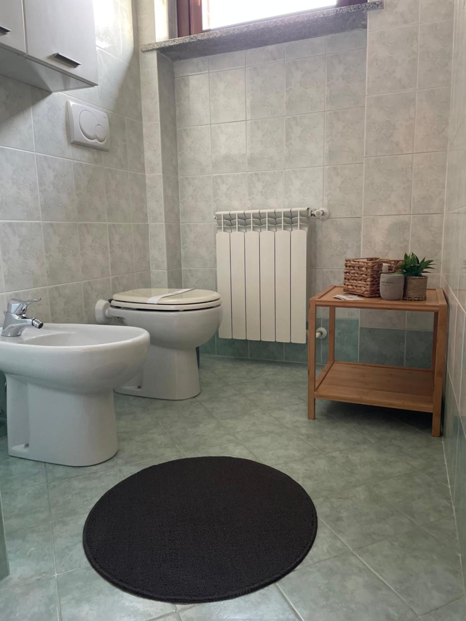 Mille4 Apartment Novara Bagian luar foto